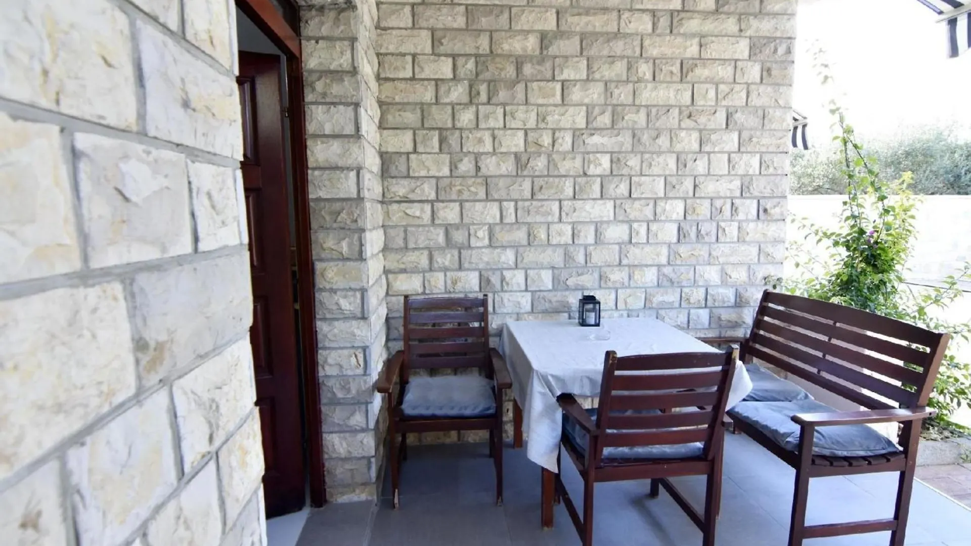 Apartment Fuer Paare, Nur Einen Steinwurf Vom Strand Entfernt Croatia