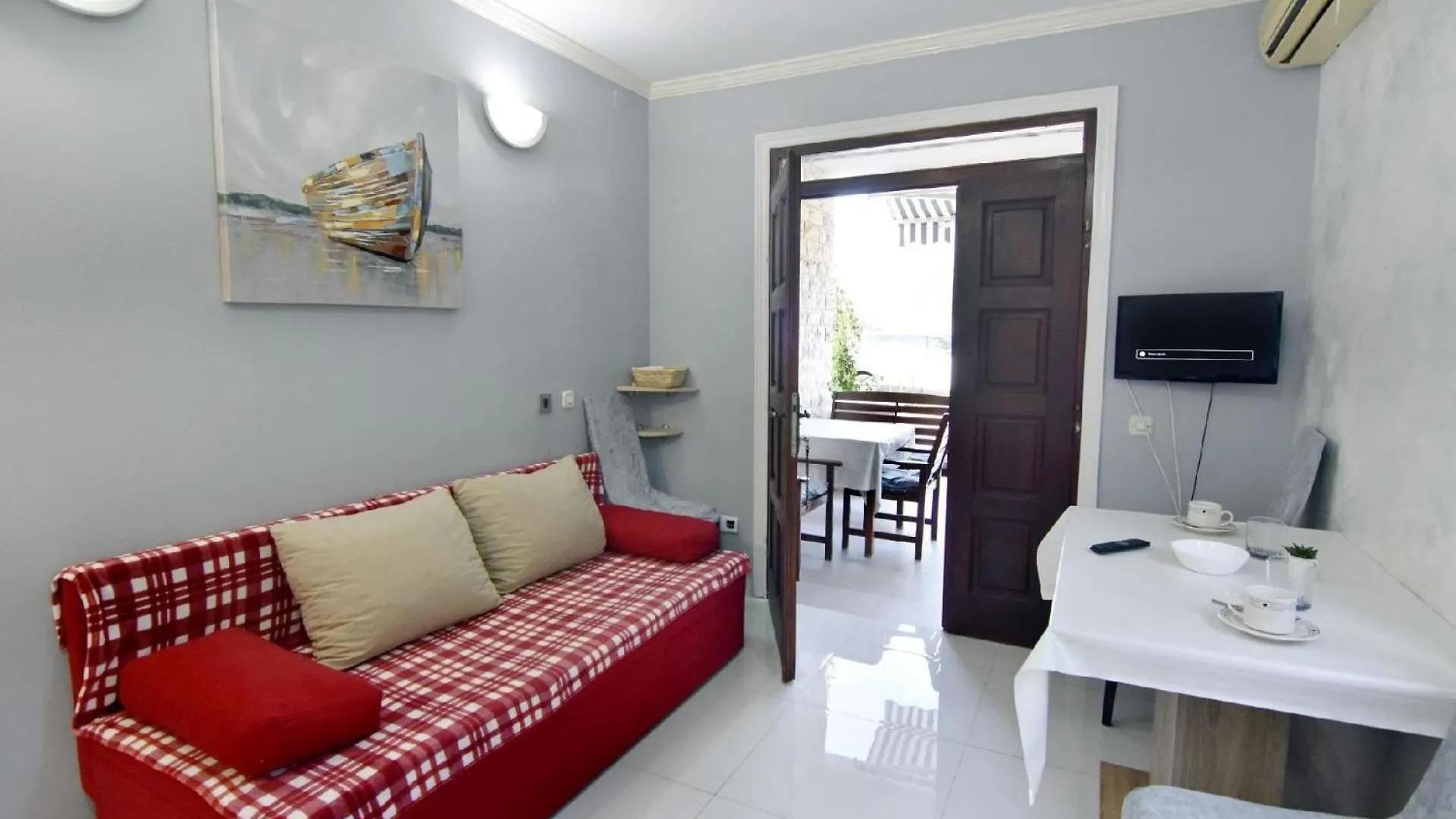 Apartment Fuer Paare, Nur Einen Steinwurf Vom Strand Entfernt 0*, Biograd Na Moru Croatia